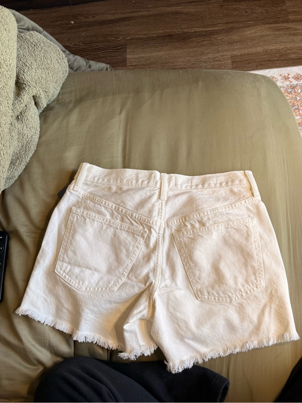 Universal Thread White Frayed Hem Denim Shorts